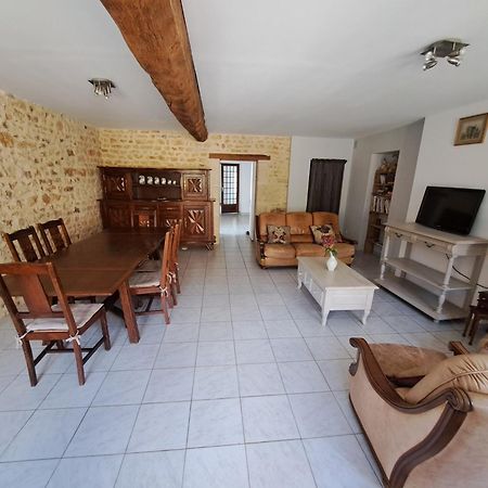 Domaine De La Briouse Bed and Breakfast Sanxay Exteriör bild