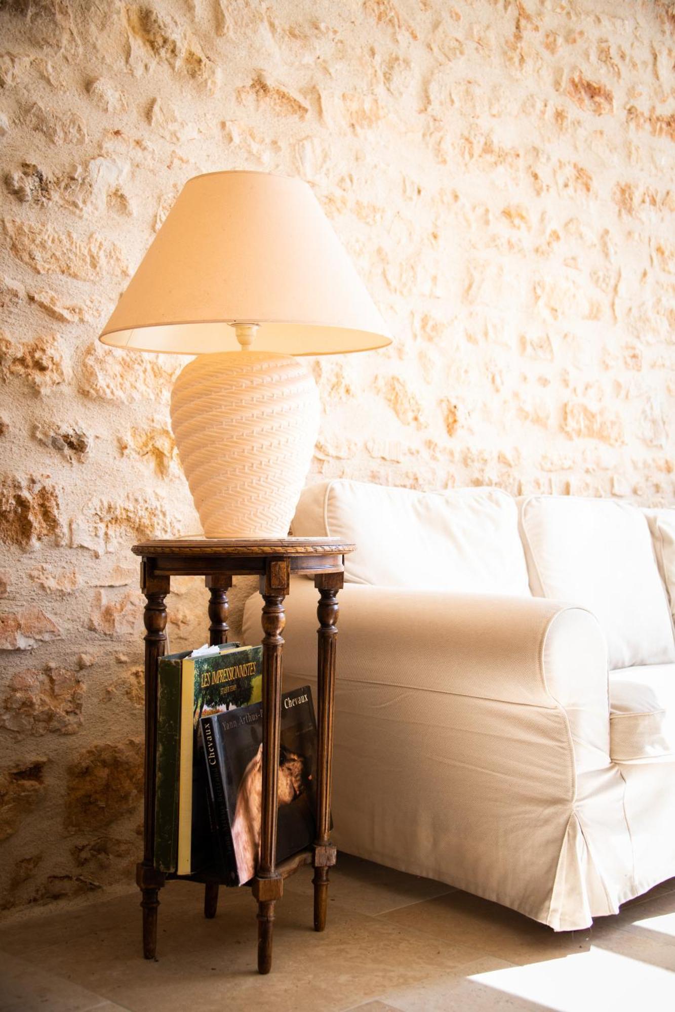 Domaine De La Briouse Bed and Breakfast Sanxay Exteriör bild